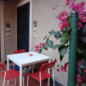 apartment-melograno5.sicilyhotelsitaly.net/